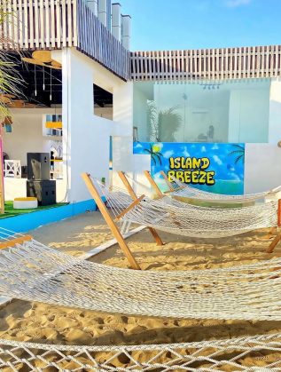 Island Breeze Lagos: Exclusive Beach Lounge within Landmark Beach